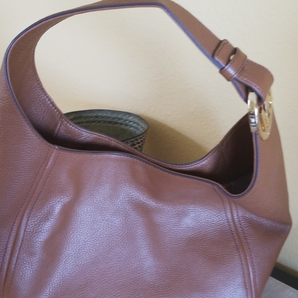 MICHAEL KORS HOBO LEATHER